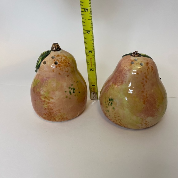 Pottery Salt and Pepper Shakers Pear Shaped Hand Painted by artist Seagrove NC - Picture 3 of 8